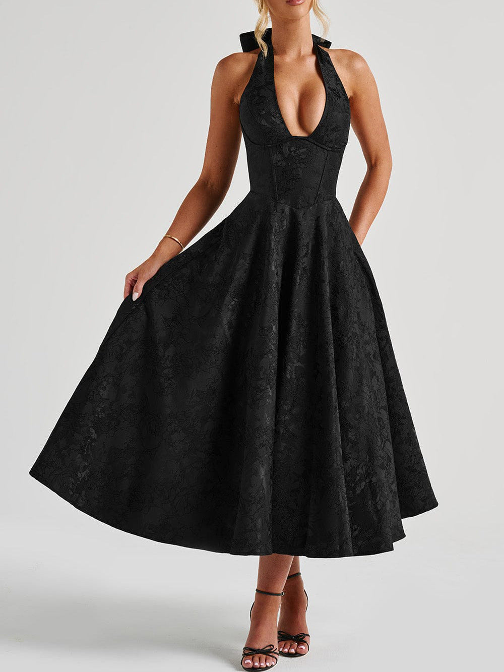 A-Linien-Kleid aus Jacquard mit tiefem Ausschnitt und luxuriösem Blumenmuster – Mirla
