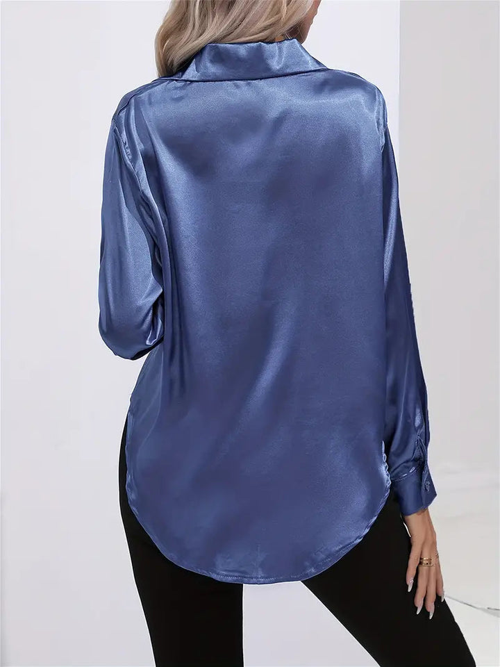 Alison Satin Blus | Elegant skjorta med knappar för kvinnor-Eva Jonsson