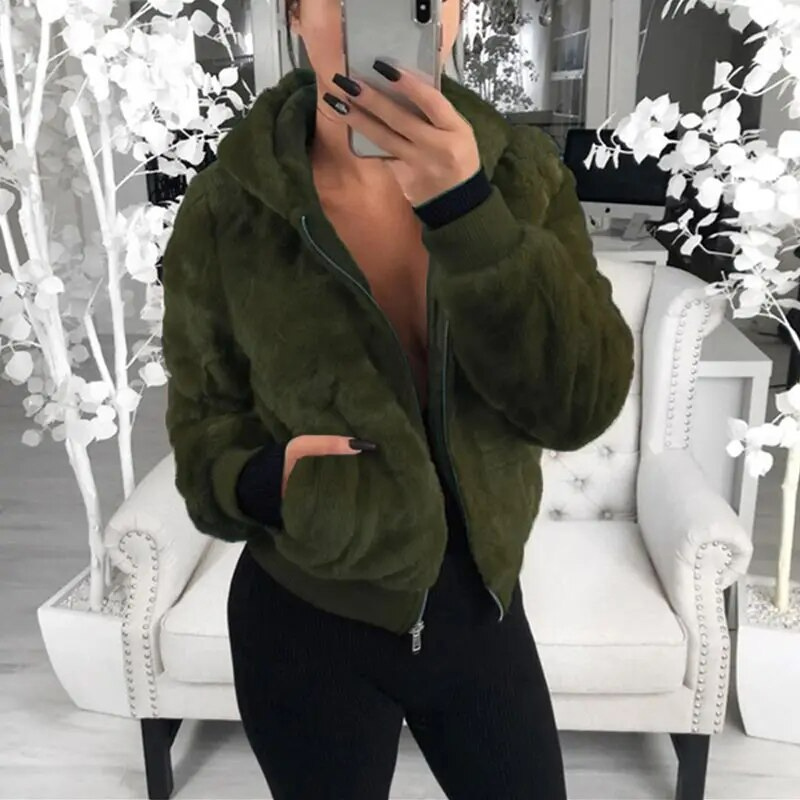 Anessa Furry Hoodie | Huvtröja med dragkedja i fuskpäls för kvinnor-Eva Jonsson