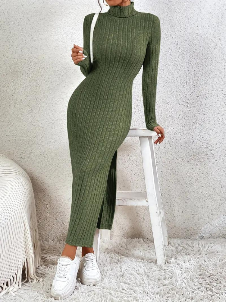 Ashley Stickad klänning | Ribbad lång klänning med turtleneck-Eva Jonsson