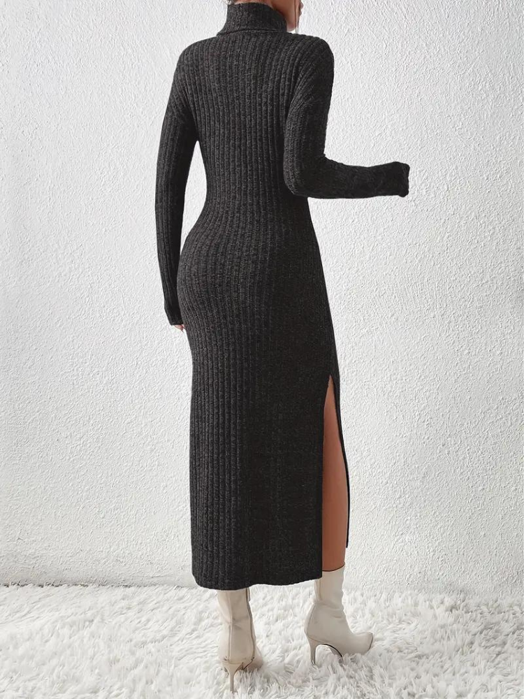 Ashley Stickad klänning | Ribbad lång klänning med turtleneck-Eva Jonsson
