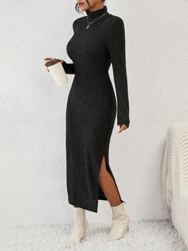 Ashley Stickad klänning | Ribbad lång klänning med turtleneck-Eva Jonsson