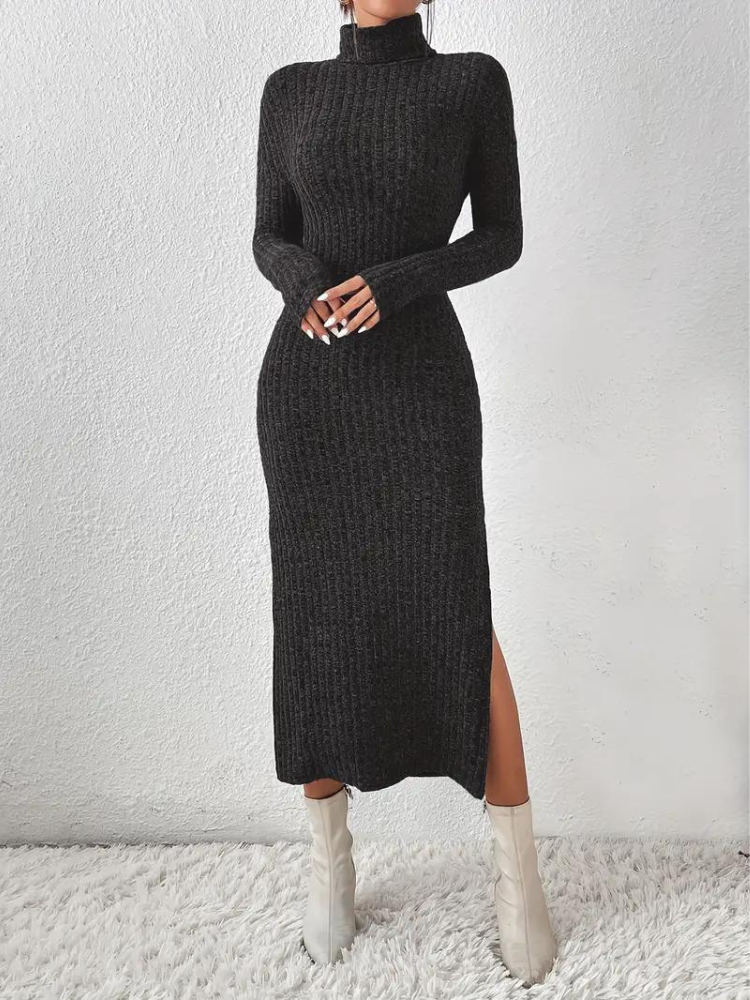 Ashley Stickad klänning | Ribbad lång klänning med turtleneck-Eva Jonsson