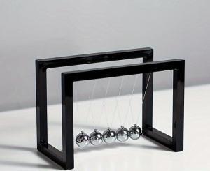 BalanceSphere – Elegant Newton Pendel med lyxig och funktionell design för kontorsdekor-Eva Jonsson