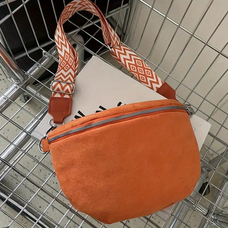 Bumsväska - Dragkedja - Bred rem - Crescent väska - Crossbody-väska-Eva Jonsson