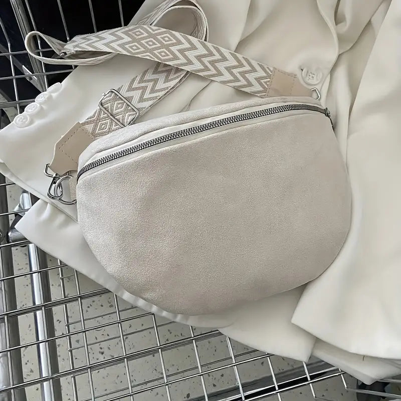 Bumsväska - Dragkedja - Bred rem - Crescent väska - Crossbody-väska-Eva Jonsson