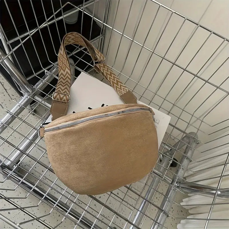 Bumsväska - Dragkedja - Bred rem - Crescent väska - Crossbody-väska-Eva Jonsson
