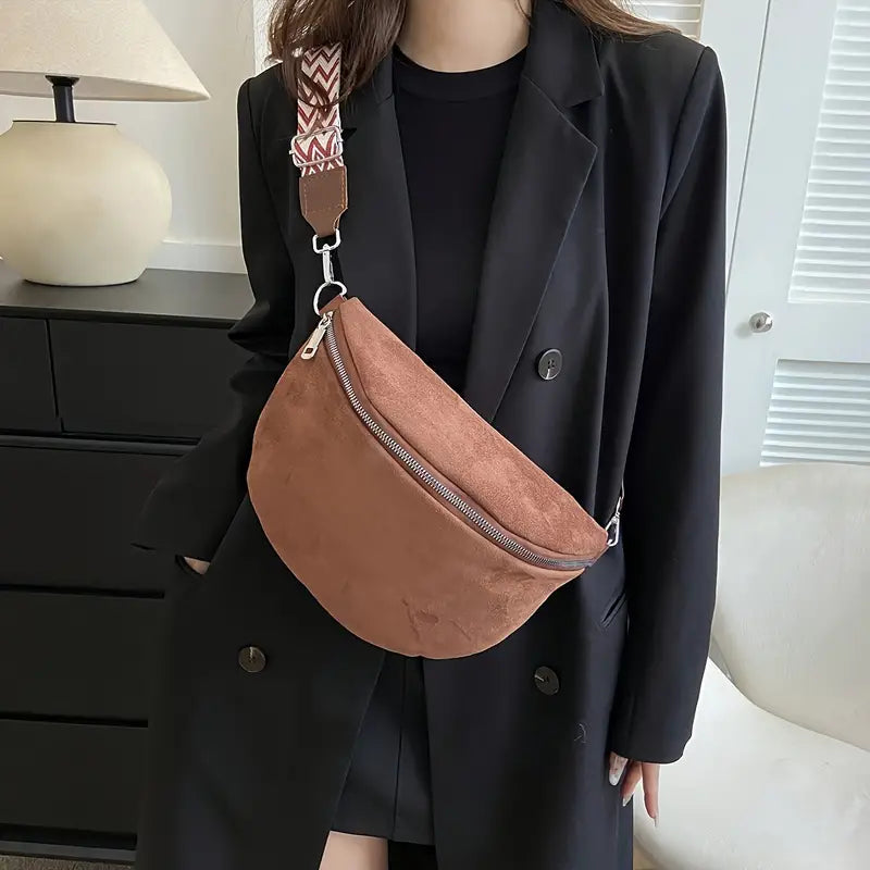 Bumsväska - Dragkedja - Bred rem - Crescent väska - Crossbody-väska-Eva Jonsson