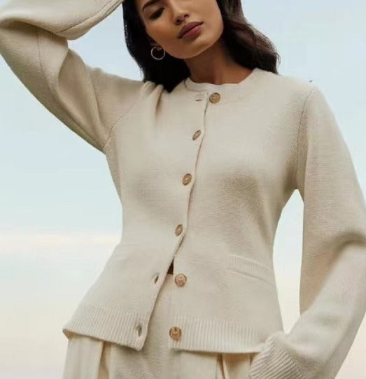 Cardigan för kvinnor - Långärmad stickad cardigan med knappar och fickor-Eva Jonsson