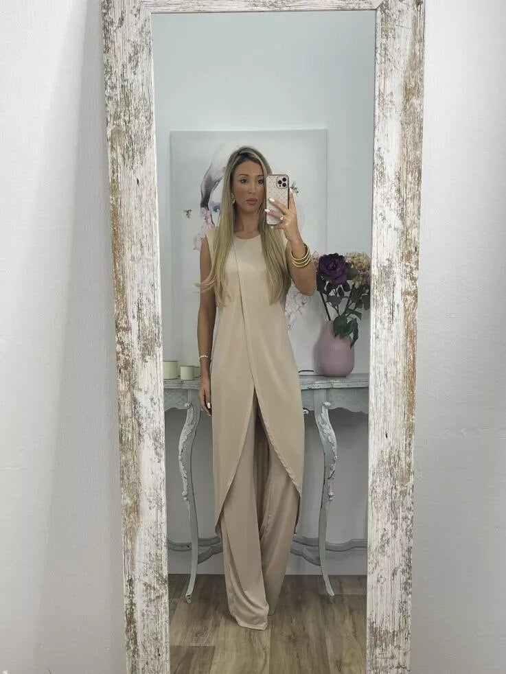 Co-Ord Set - Tvådelat set med asymmetrisk klänning och utsvängda byxor för kvinnor-Eva Jonsson