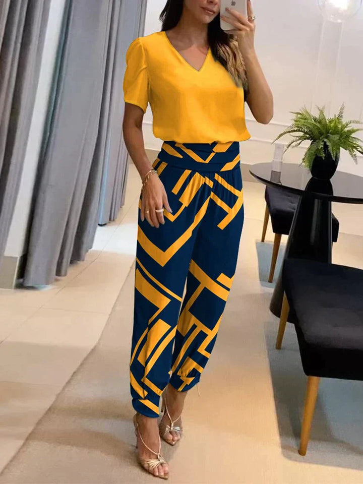 Co-Ord Set - Tvådelat set med kortärmad blus och byxor med hög midja för kvinnor-Eva Jonsson