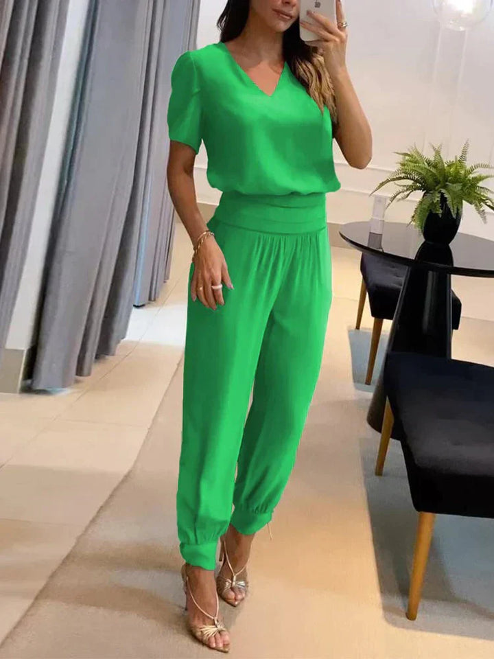 Co-Ord Set - Tvådelat set med kortärmad blus och byxor med hög midja för kvinnor-Eva Jonsson