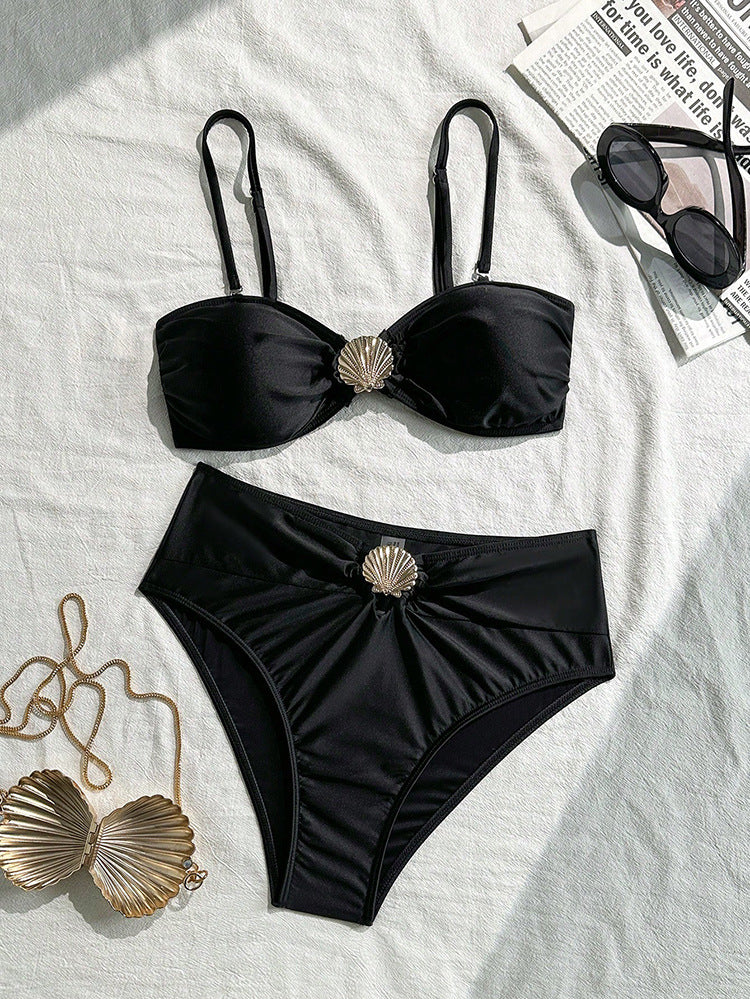Dam Band-Bikini med skimrande snäckdetalj Mirla-Eva Jonsson