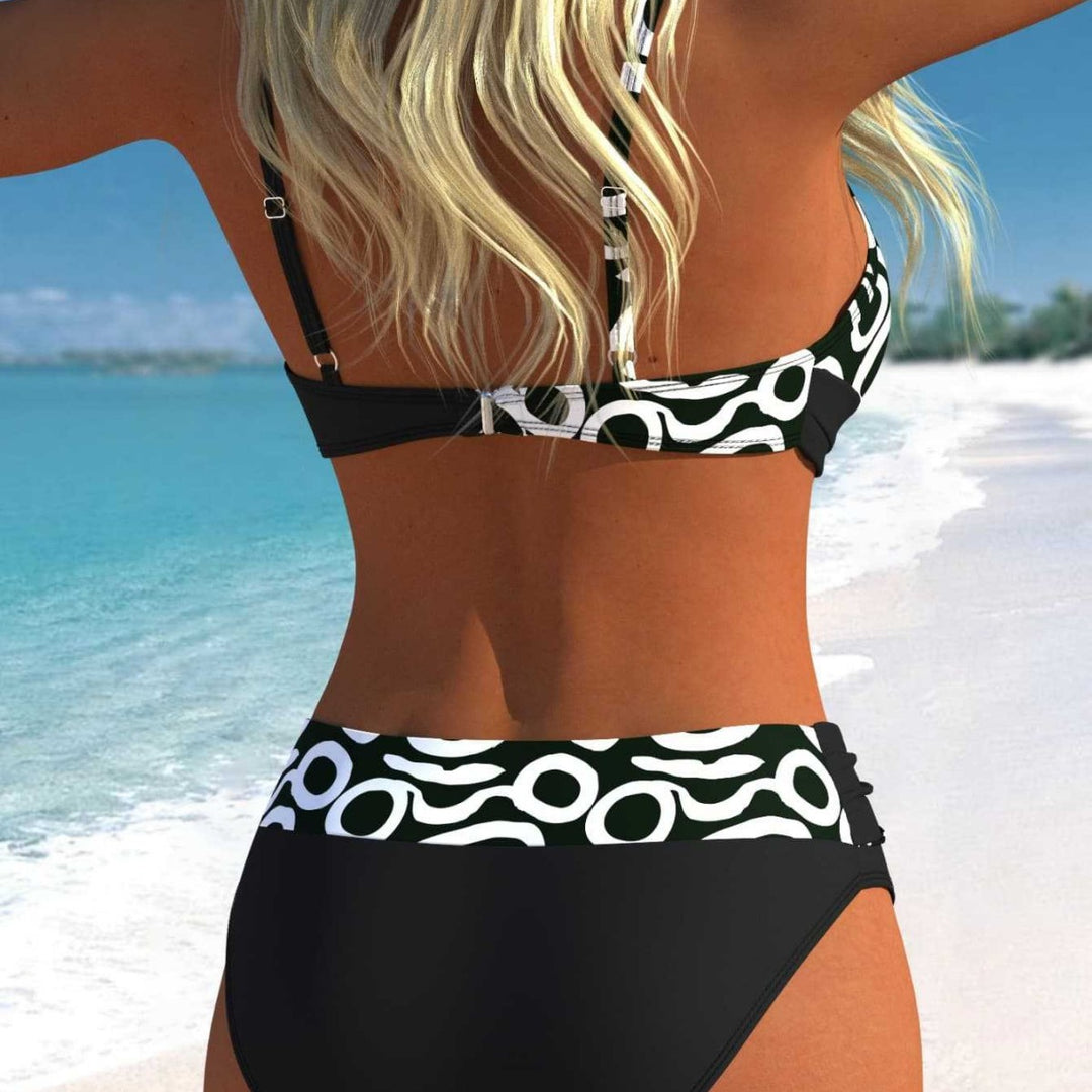 Dam Bikini-set med förförisk omslagsdesign och vackert mönster Mirla-Eva Jonsson