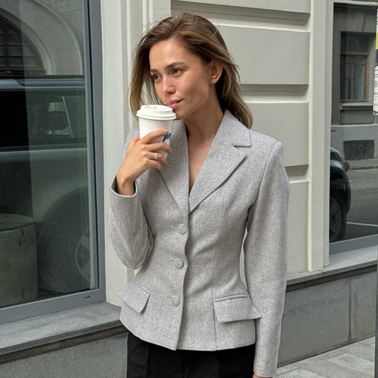 Dam Blazerjacka med figursydd silhuett och eleganta detaljer Eva Jonsson-Eva Jonsson