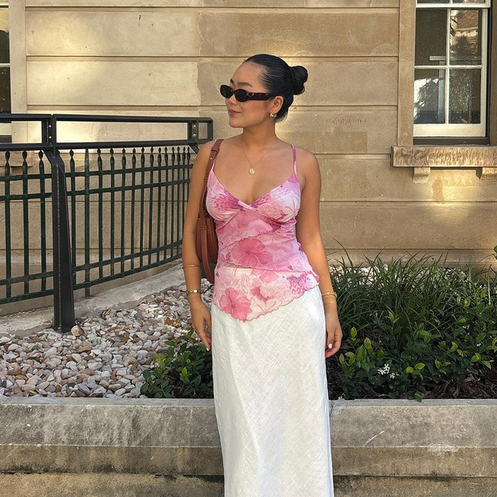 Dam Blommig Spets Topp med Elegant Omslag och Fina Spaghettiband Mirla-Eva Jonsson