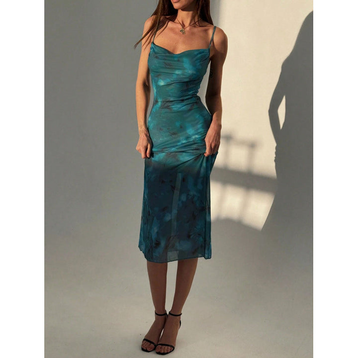 Dam Chiffon Maxikjol med elegant omslagdesign och fina spaghetti-remmar Mirla-Eva Jonsson