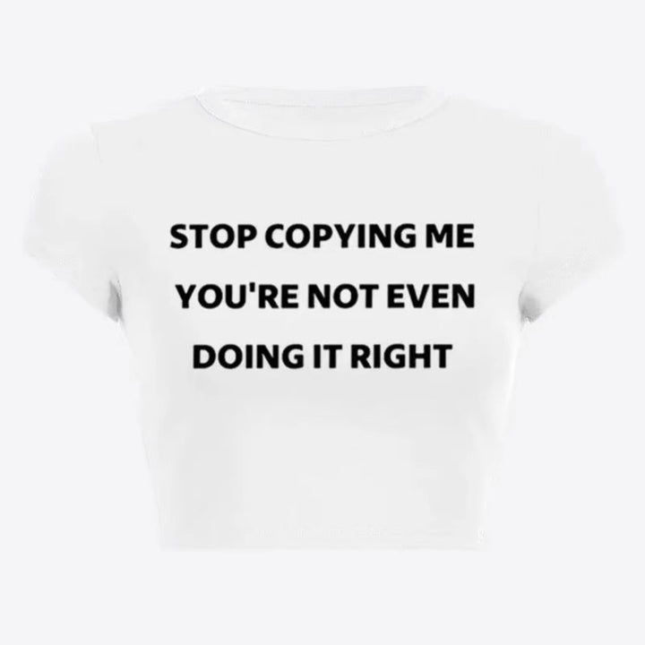 Dam Crop T-Shirt med inspirerande text och figurnära passform Mirla-Eva Jonsson