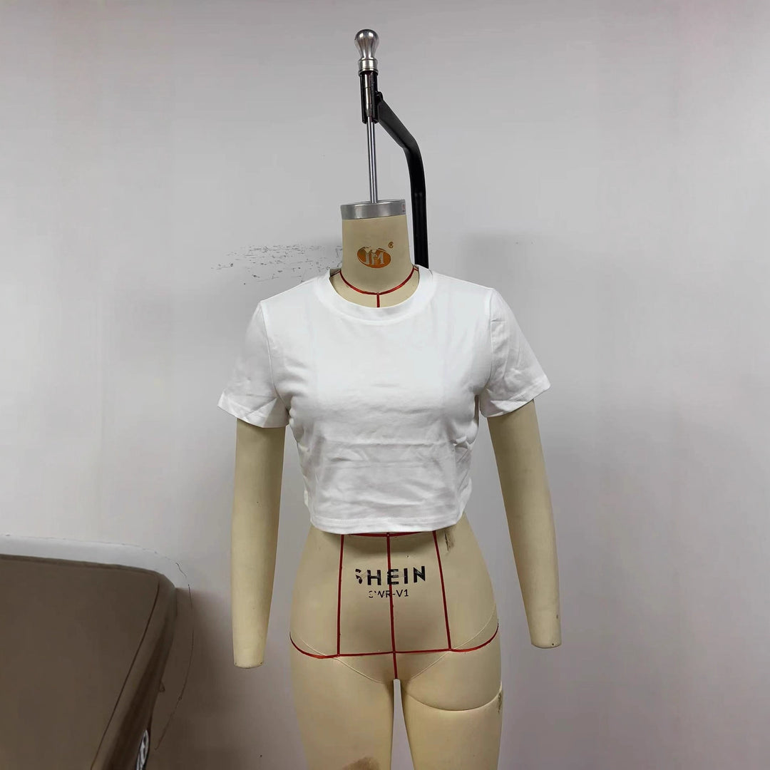 Dam Crop-T-shirt med hudvänligt bomullsmaterial och modern passform Mirla-Eva Jonsson