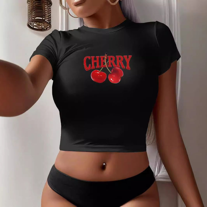 Dam Crop-T-shirt med kreativt björnmotiv och rolig text Mirla-Eva Jonsson