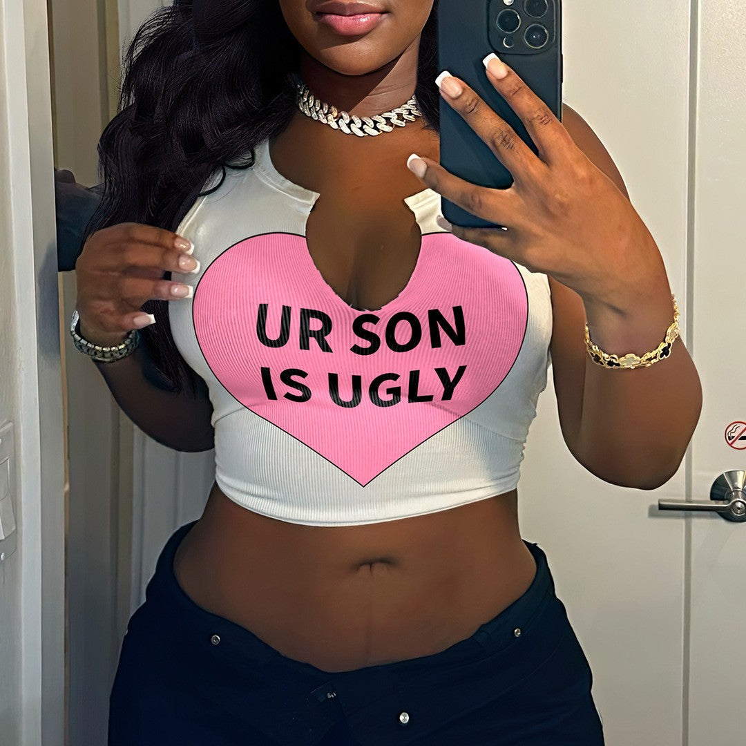 Dam Crop-Top med iögonfallande text och lös passform Mirla-Eva Jonsson