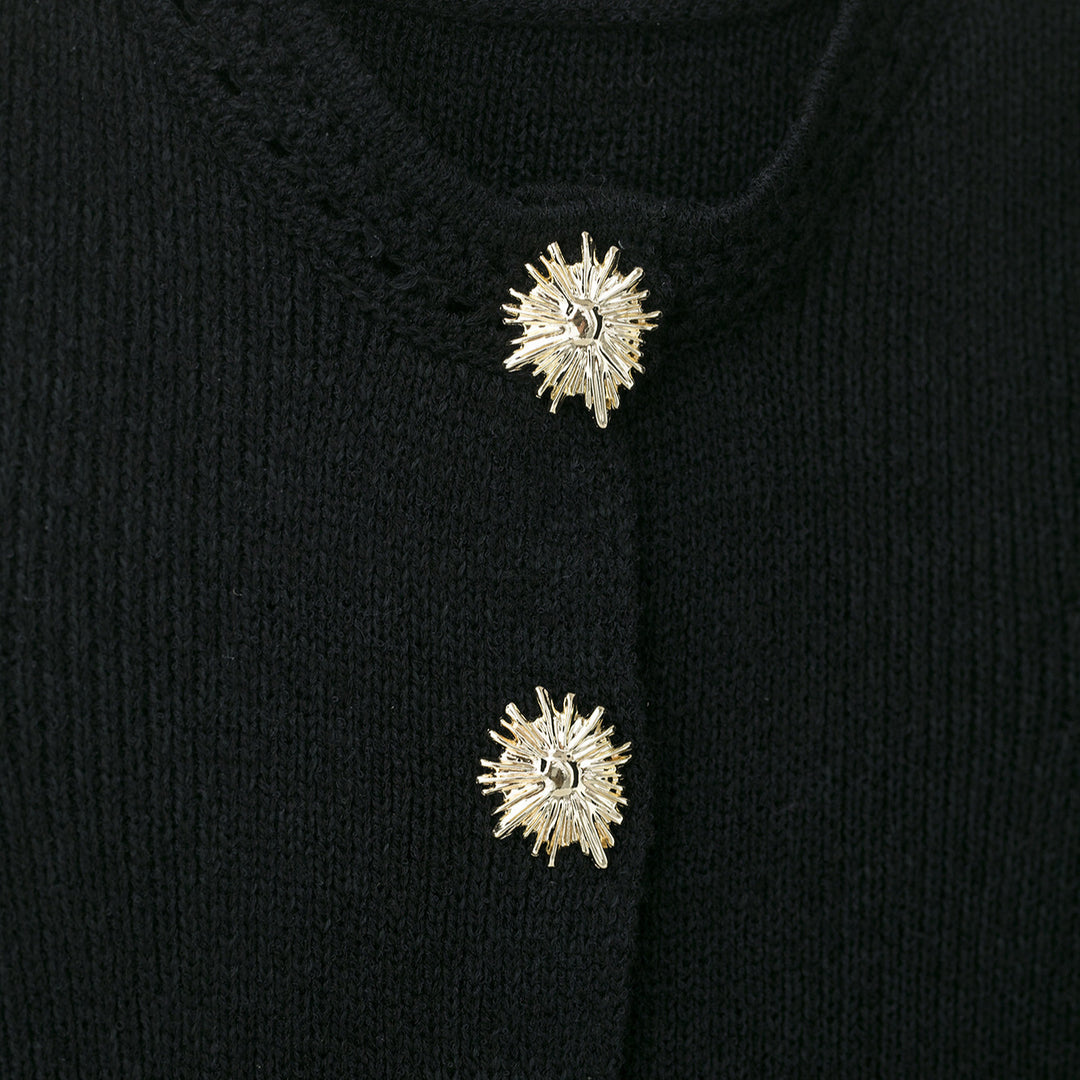 Dam Damenstickad väst med eleganta knapppunkter Eva Jonsson-Eva Jonsson