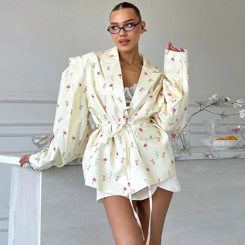 Dam Elegant Blazerjacka med blommönster och midjebälte Eva Jonsson-Eva Jonsson