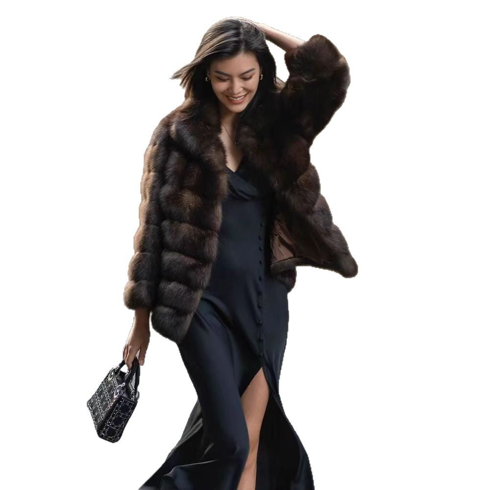 Dam Elegant Kort jacka i lyxig konstpäls med voluminös design Eva Jonsson-Eva Jonsson