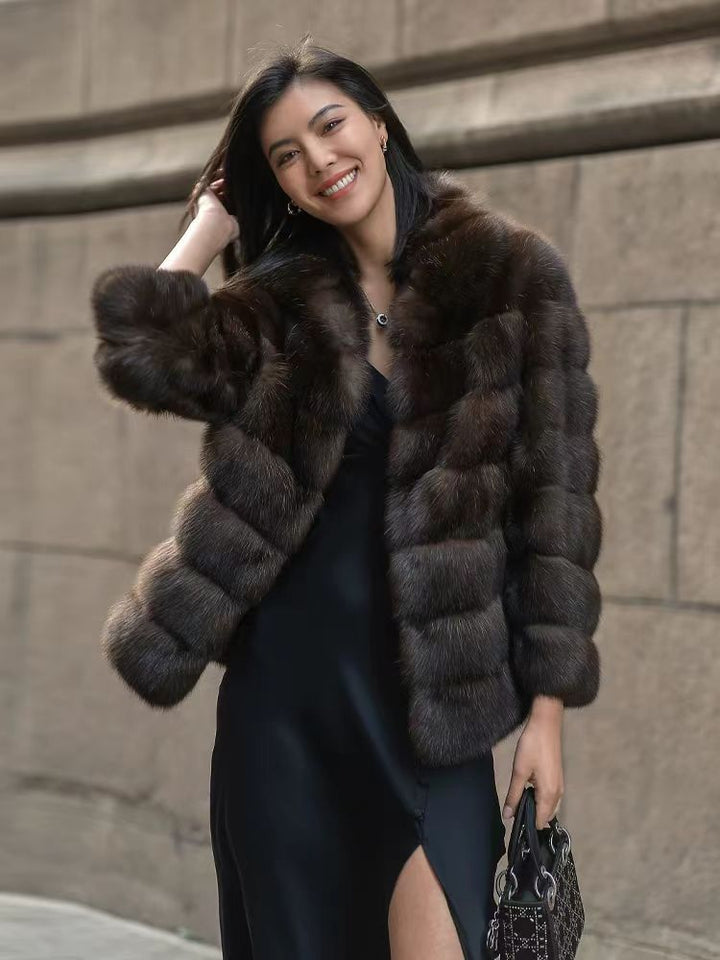 Dam Elegant Kort jacka i lyxig konstpäls med voluminös design Eva Jonsson-Eva Jonsson