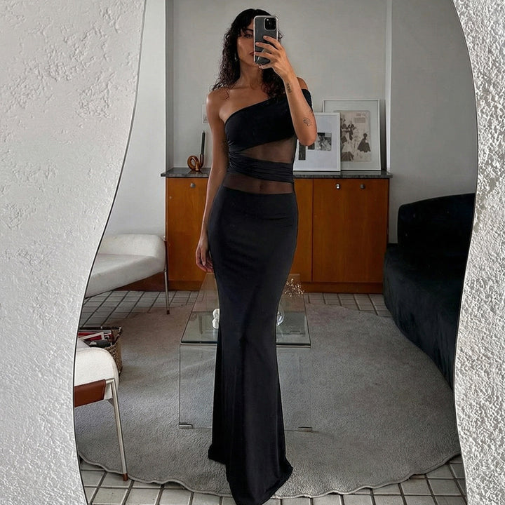 Dam Elegant Maxiklänning med asymmetrisk överdel och drapering Mirla-Eva Jonsson