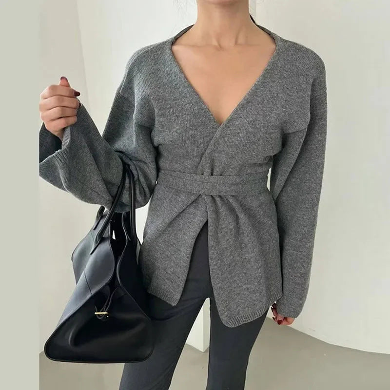 Dam Elegant Stickmantel med V-wrapdesign Mirla-Eva Jonsson