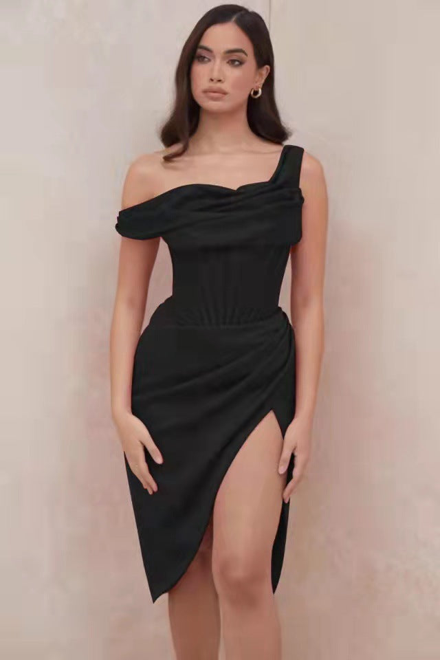 Dam Elegant Viskklänning med asymmetrisk nederkant och sexig siluett Eva Jonsson-Eva Jonsson