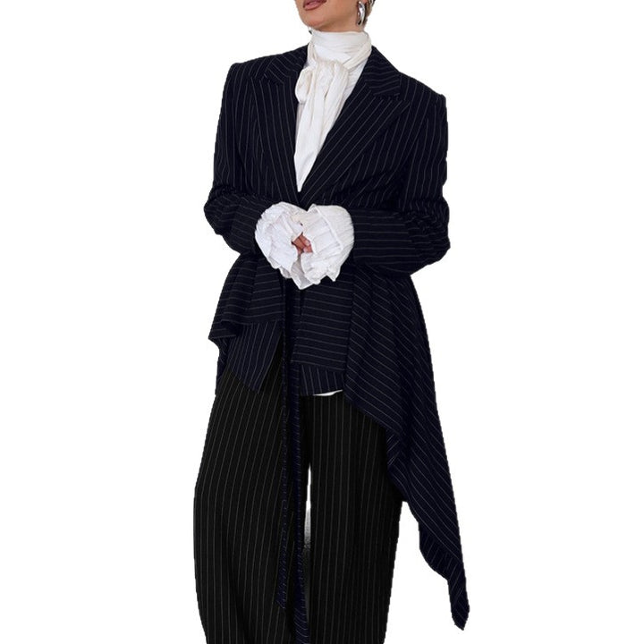 Dam Elegant skräddarsydd blazerjacka med asymmetrisk skärning och bälte Mirla-Eva Jonsson