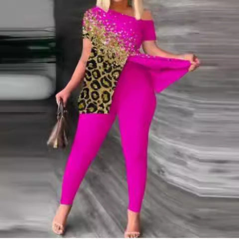 Dam Figurformad Jumpsuit med Off-Shoulder Design och Glamourösa Accenter Mirla-Eva Jonsson