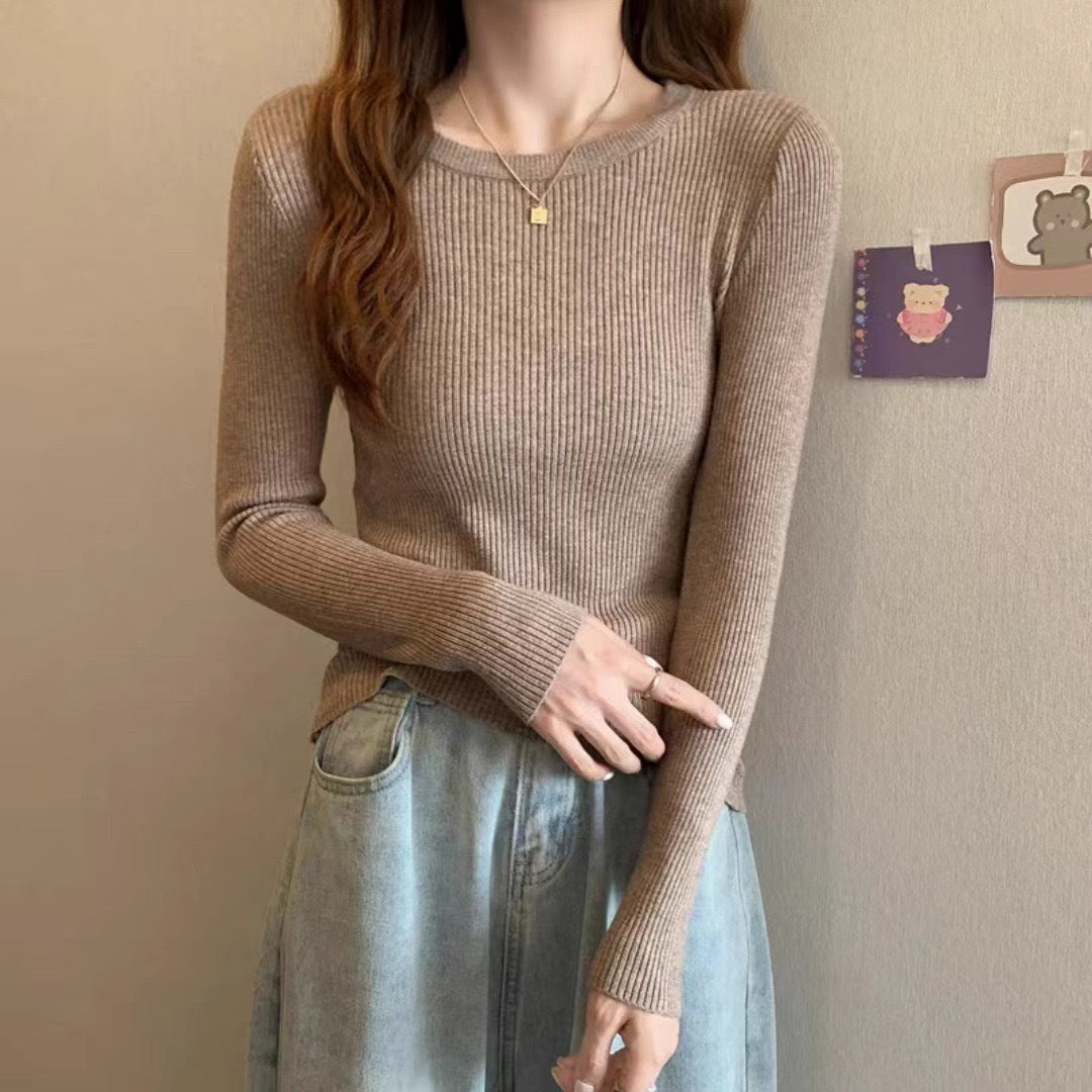 Dam Fitted Ribbad Stickad Tröja med Rund Hals-Eva Jonsson