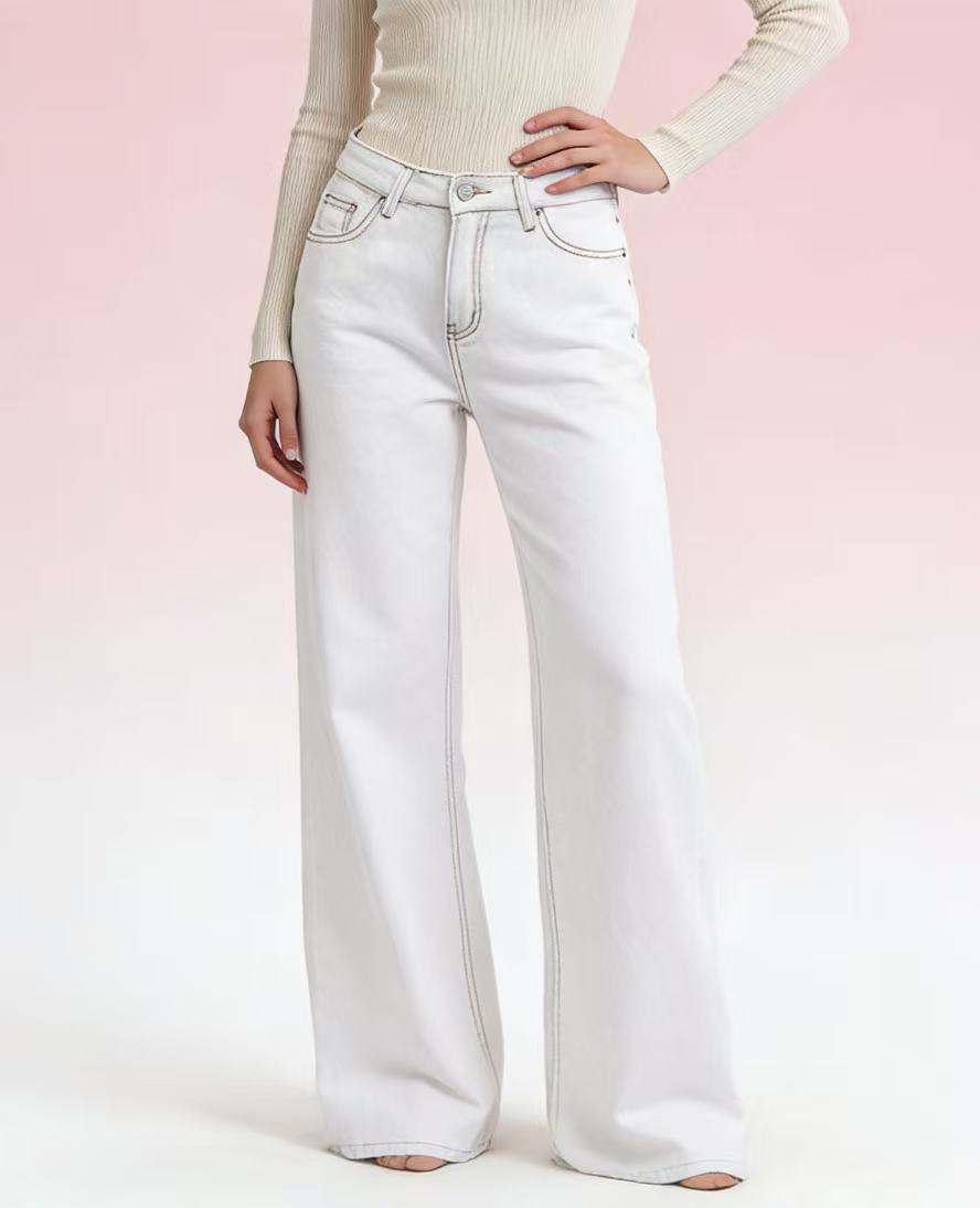 Dam Flared Jeans med hög midja och eleganta sömnadsdetaljer Mirla-Eva Jonsson