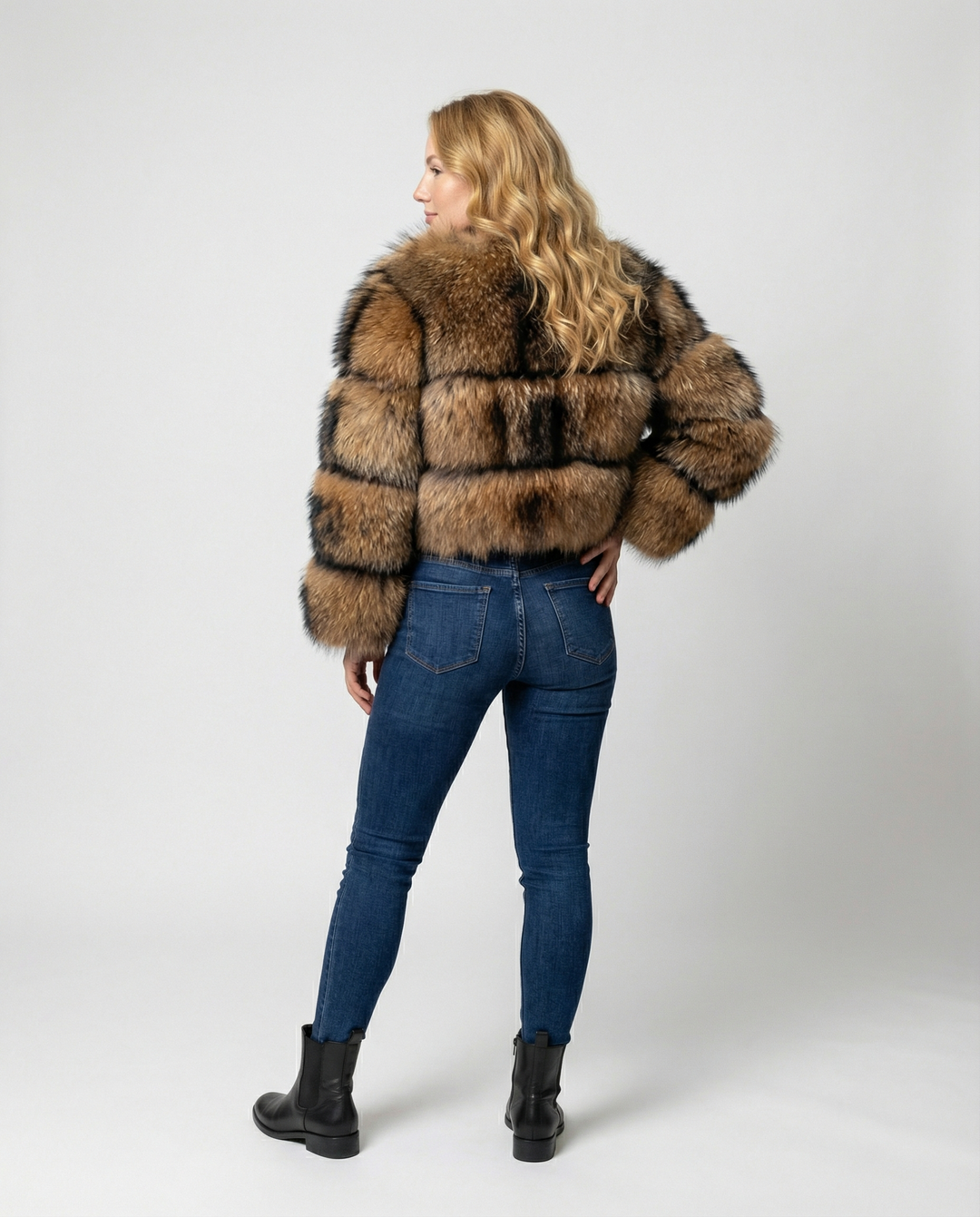 Dam Fuskpälsjacka med Kort & Fluffig Design | Eva Jonsson-Eva Jonsson