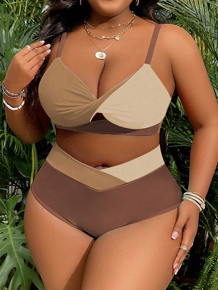 Dam Högskuren Bikini med kreativ färgblock-design Mirla-Eva Jonsson