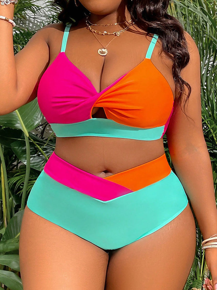 Dam Högskuren Bikini med kreativ färgblock-design Mirla-Eva Jonsson