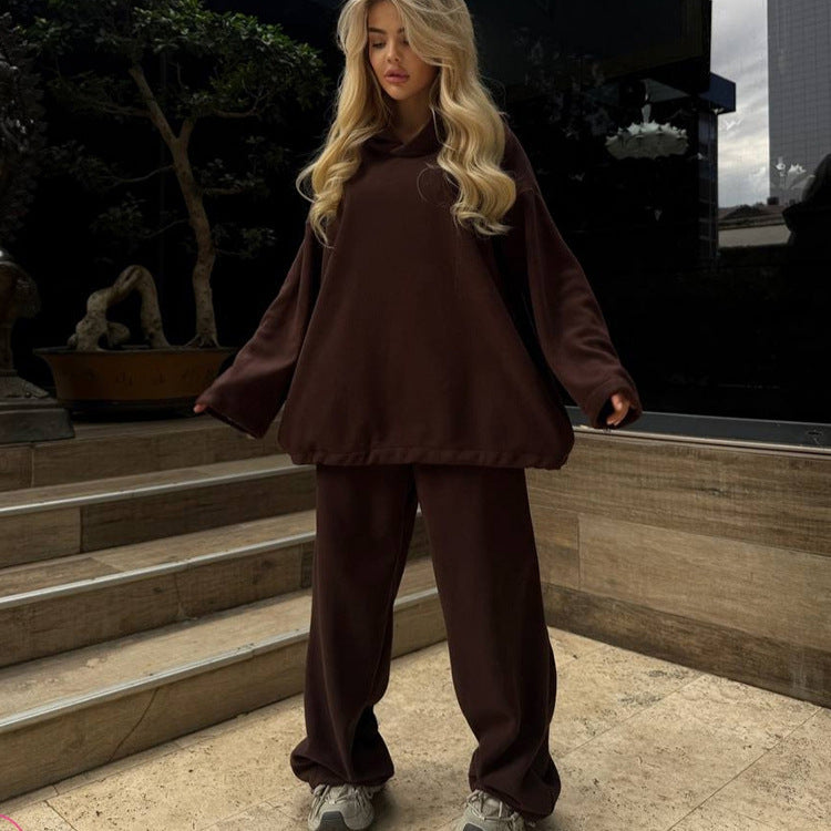 Dam Hoodie och joggingset med avslappnad passform Mirla-Eva Jonsson