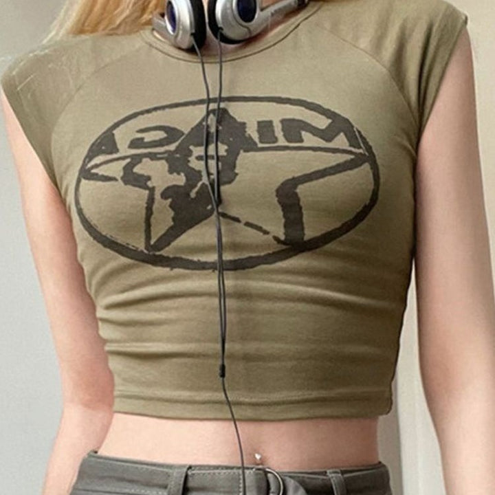 Dam K Crop-Top med kreativ grafisk tryck och figurnära snitt Mirla-Eva Jonsson