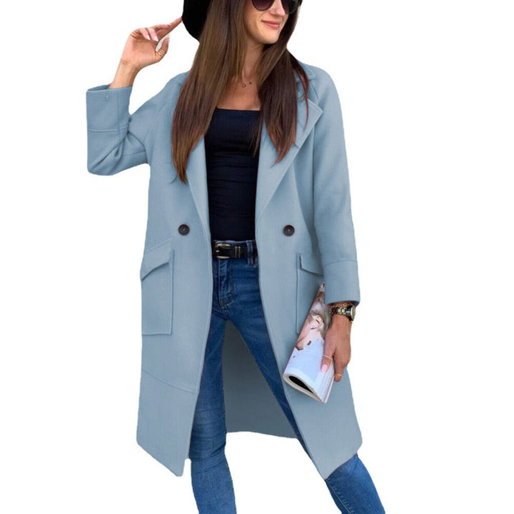 Dam K elegant trenchcoat med dubbel knapprad och praktiska fickor Mirla-Eva Jonsson