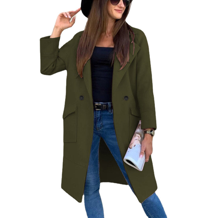 Dam K elegant trenchcoat med dubbel knapprad och praktiska fickor Mirla-Eva Jonsson