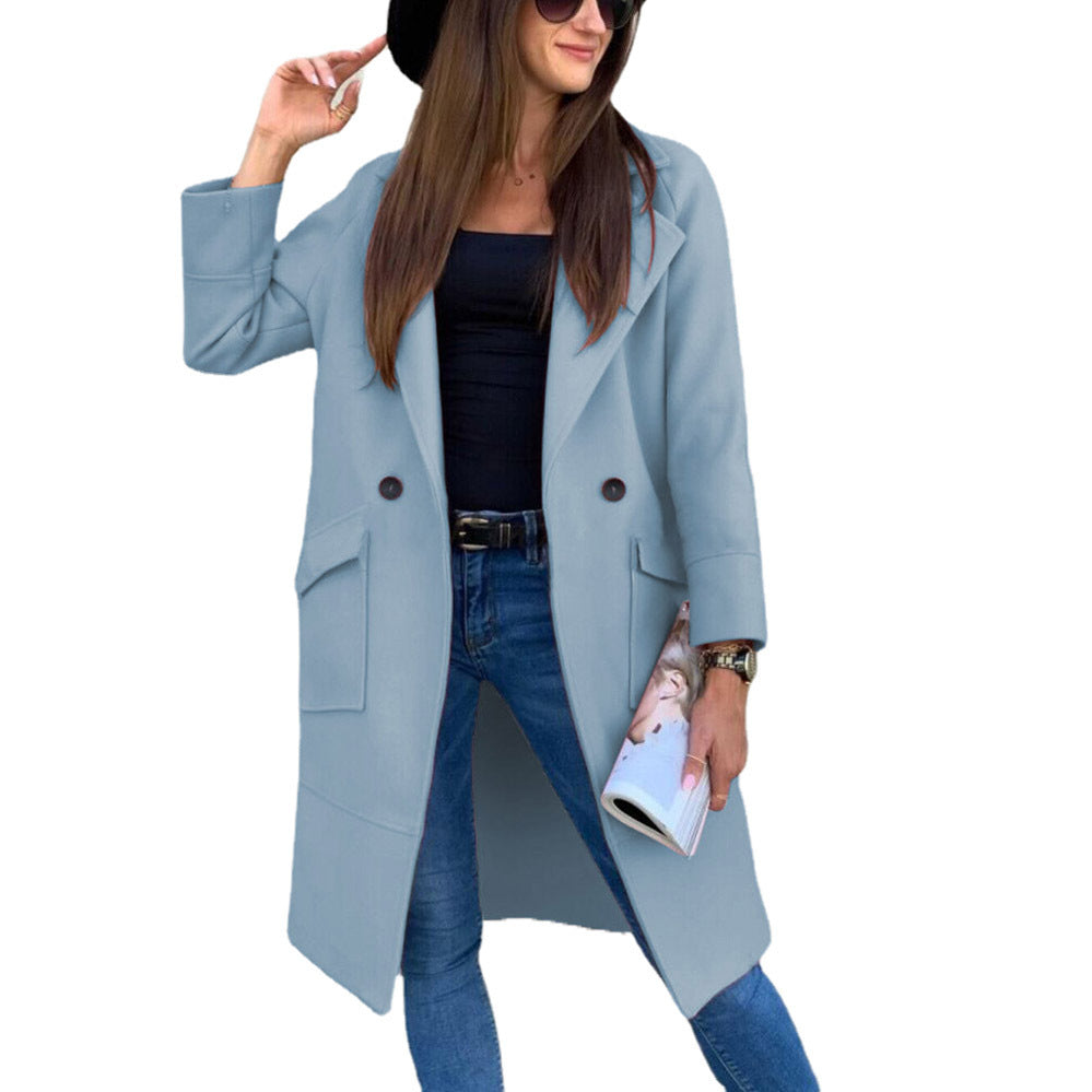 Dam K elegant trenchcoat med dubbel knapprad och praktiska fickor Mirla-Eva Jonsson