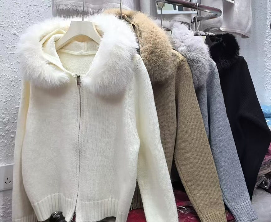 Dam Kramig Hoodie med attraktiv pälskrage Eva Jonsson-Eva Jonsson
