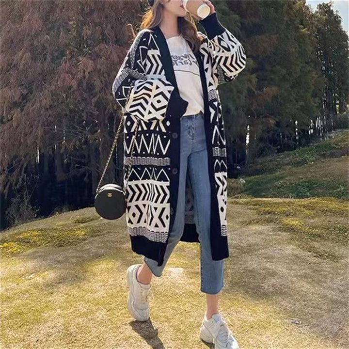 Dam Lång Cardigan med Grafisk Design och Djupa Fickor Mirla-Eva Jonsson