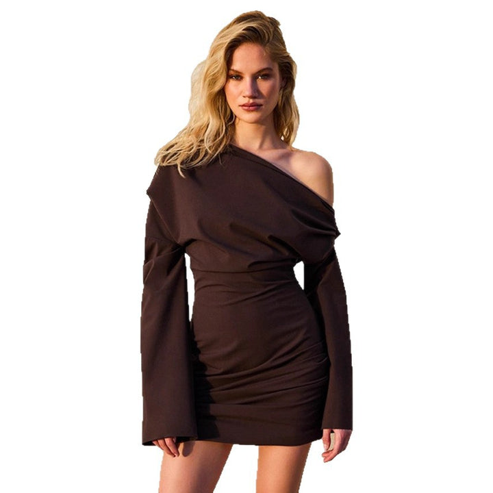 Dam Longsleeve topp med asymmetrisk cut och raffinerad draperingseffekt Mirla-Eva Jonsson