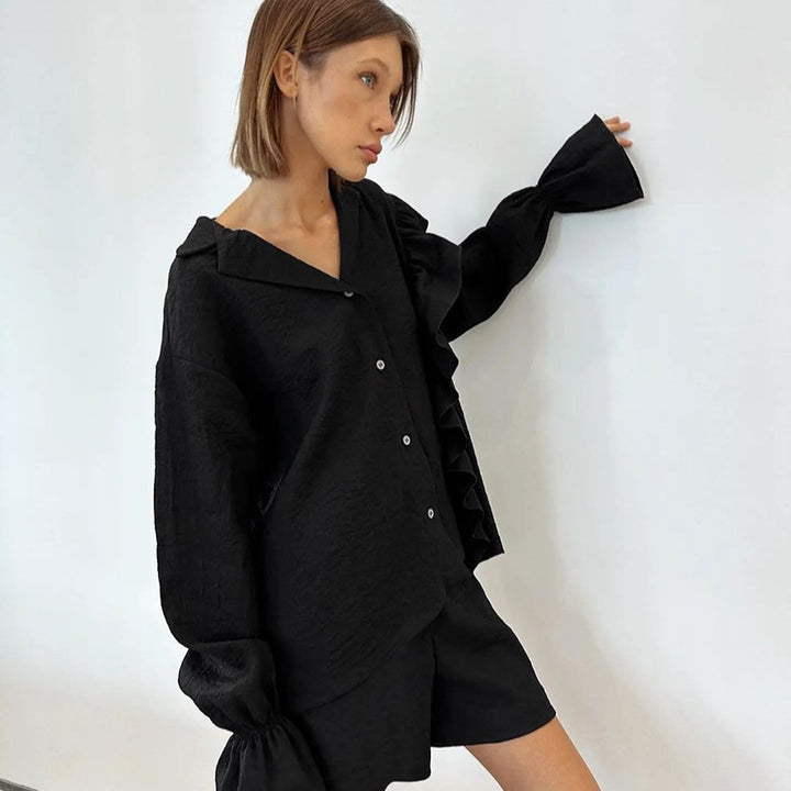 Dam Loungewear Set med eleganta volangdetaljer Mirla-Eva Jonsson