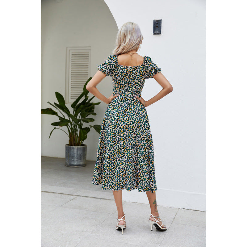 Dam Maxi dress med lekfull design i blommor och sidoflik-Eva Jonsson
