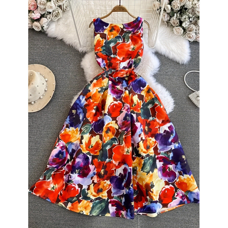 Dam Maxi-klänning med blommönster och elegant skärning Mirla-Eva Jonsson